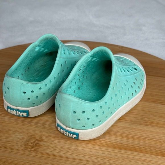 Native Shoes Kids Girl's C7 Aqua Green Slip On‎ Lightweight Casual Sneakers - Picture 8 of 10